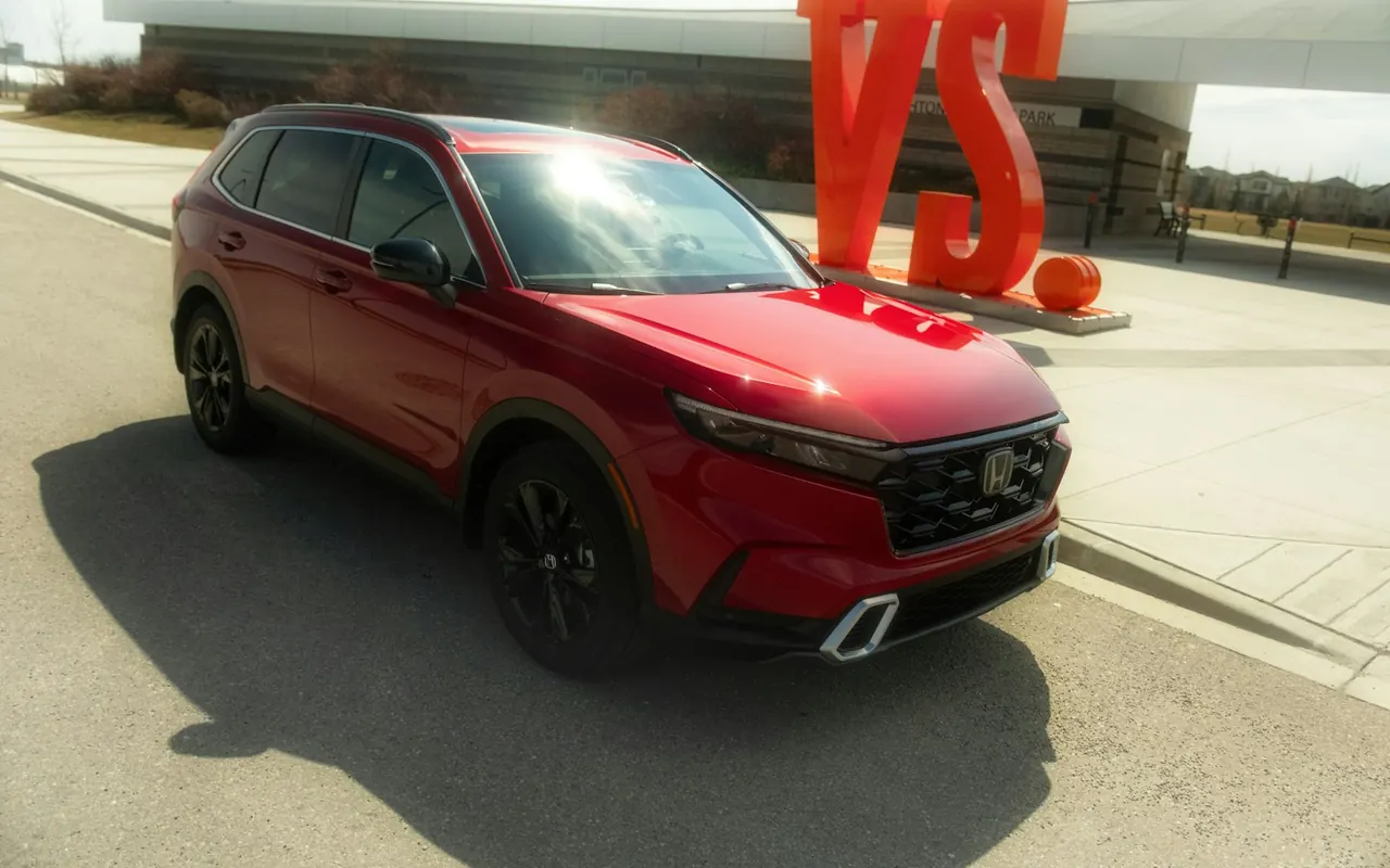 Honda CR-V สีแดง